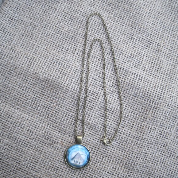 Stargate Pyramid Glass Cabochon Pendant Necklace - Picture 4 of 12